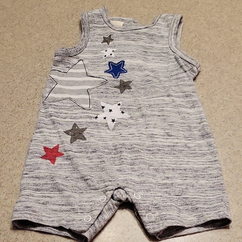 First Impressions Gray Star Pattern Baby Romper SIZE 3-6 MONTHS